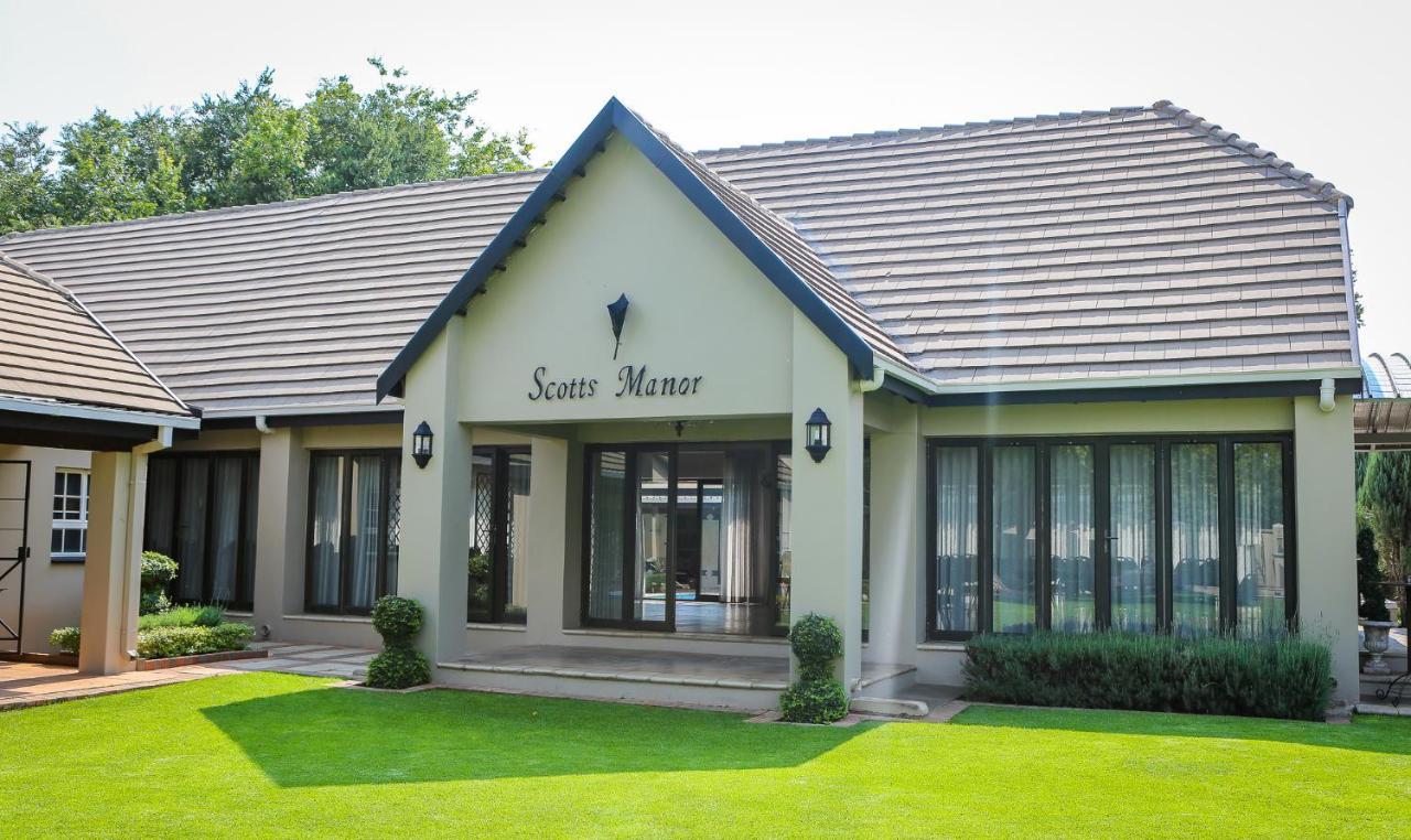 Scott'S Manor Guesthouse Function And Conference Venue Lichtenburg Esterno foto