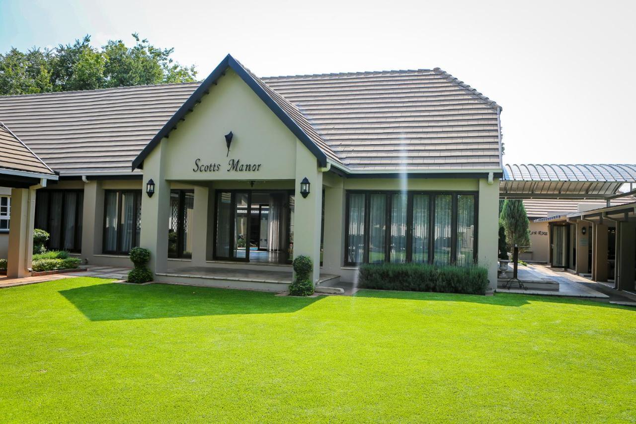 Scott'S Manor Guesthouse Function And Conference Venue Lichtenburg Esterno foto