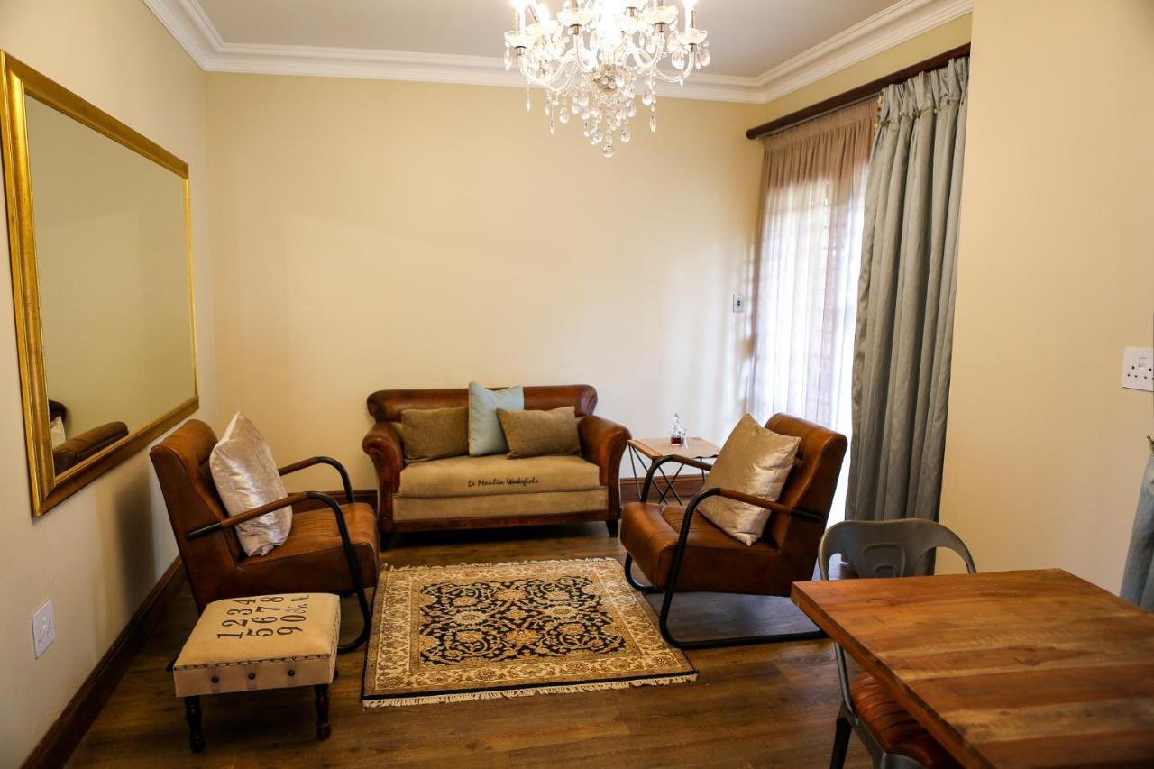 Scott'S Manor Guesthouse Function And Conference Venue Lichtenburg Esterno foto