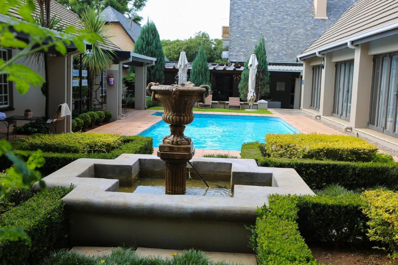 Scott'S Manor Guesthouse Function And Conference Venue Lichtenburg Esterno foto