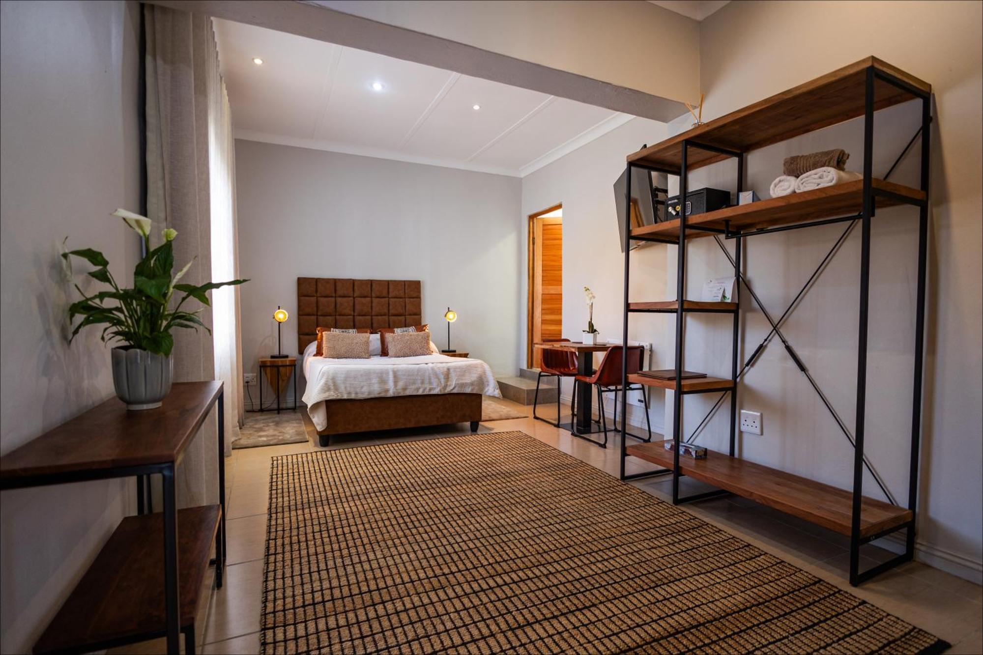 Scott'S Manor Guesthouse Function And Conference Venue Lichtenburg Esterno foto