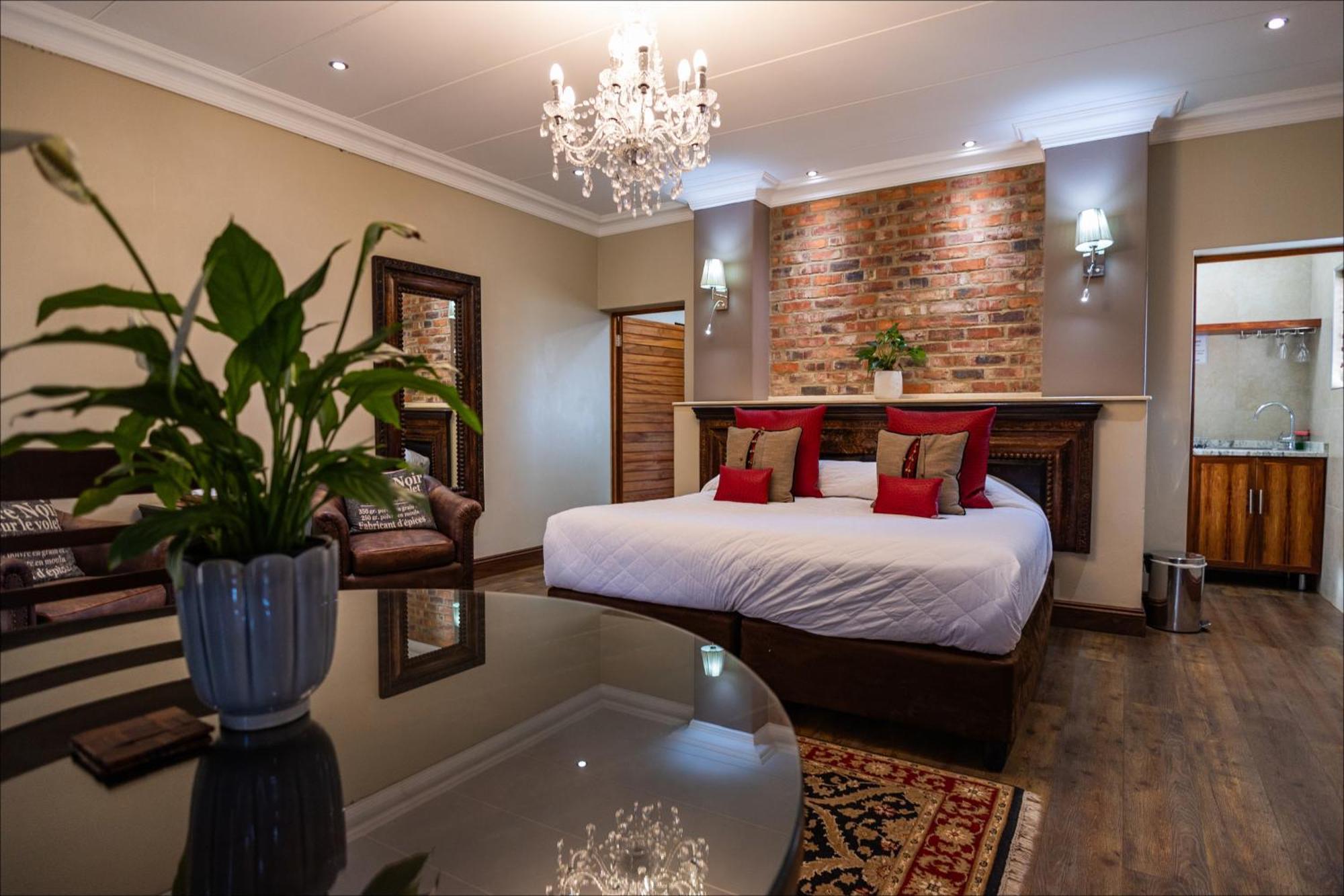 Scott'S Manor Guesthouse Function And Conference Venue Lichtenburg Esterno foto