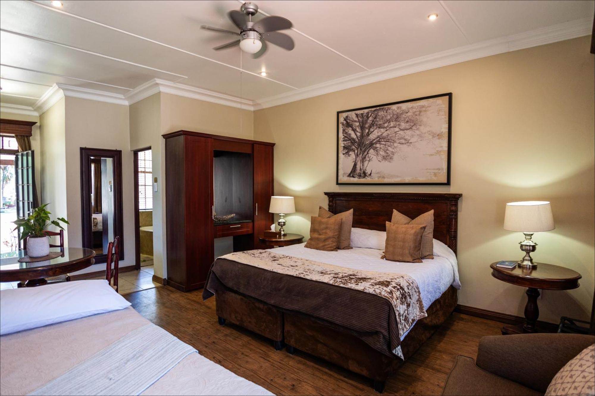 Scott'S Manor Guesthouse Function And Conference Venue Lichtenburg Esterno foto