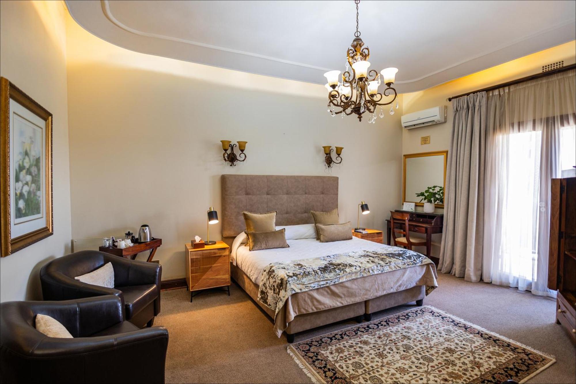 Scott'S Manor Guesthouse Function And Conference Venue Lichtenburg Esterno foto
